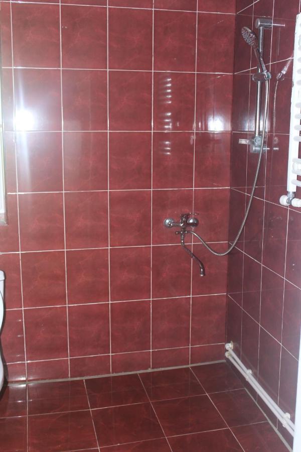 Mazeri Guesthouse Daeli מראה חיצוני תמונה